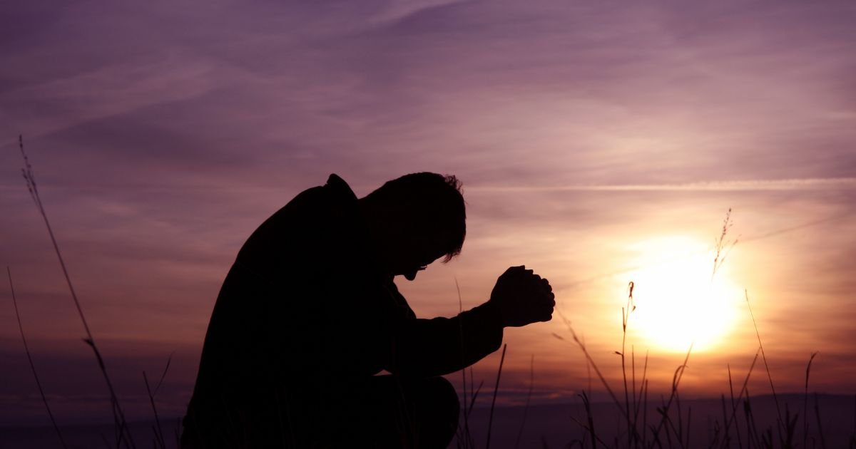 150+ Heartfelt Messages: Sending You Love and Prayers for Comfort, Hope, and Healing (2026)